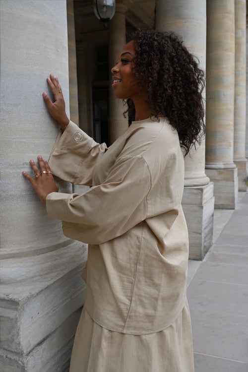 Ensemble Nawal – Jupe longue doublée & blouse à manches boutonnées - BEIGE