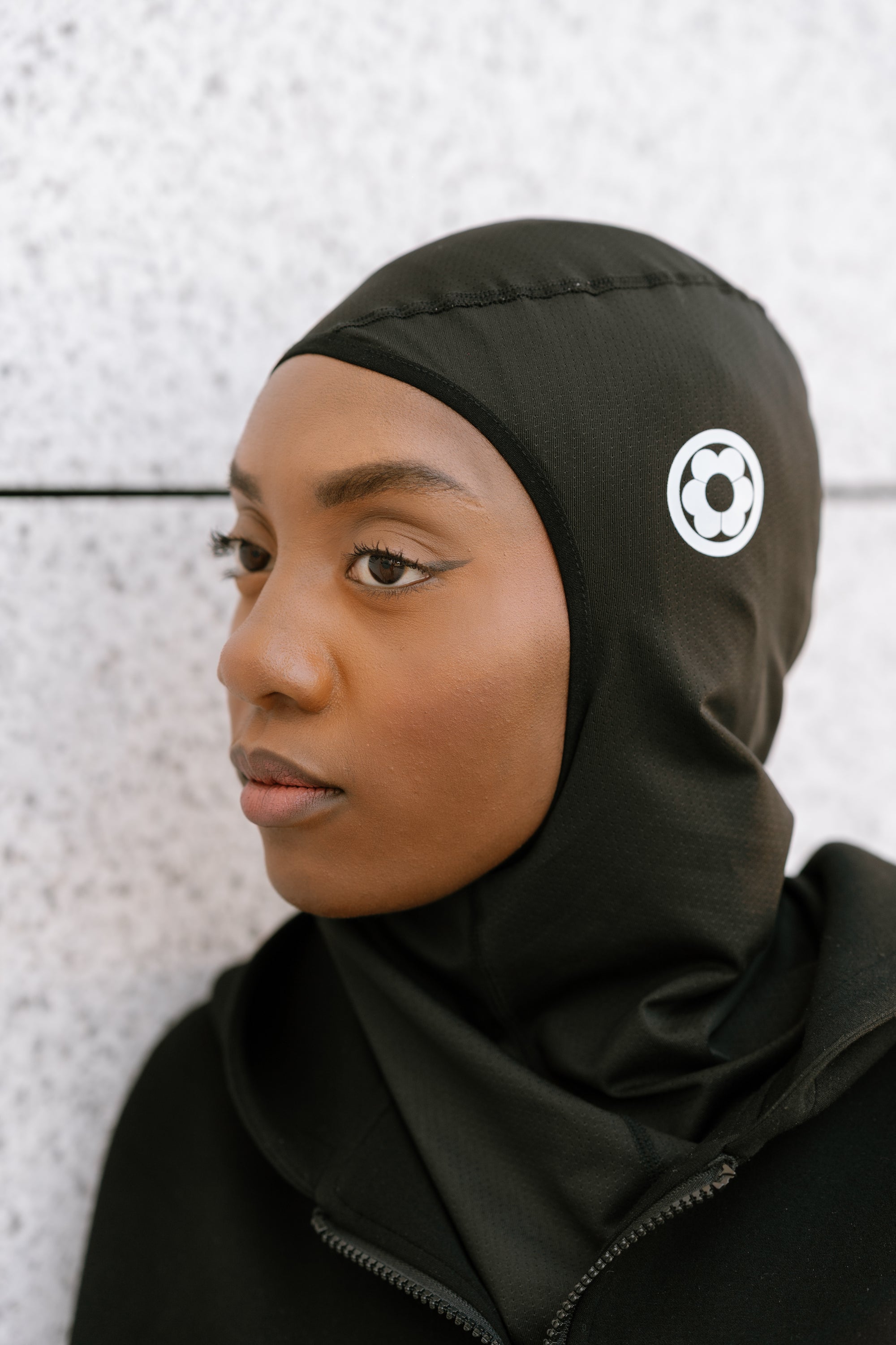 Moha Hijab – Liberté de mouvement, élégance en action.