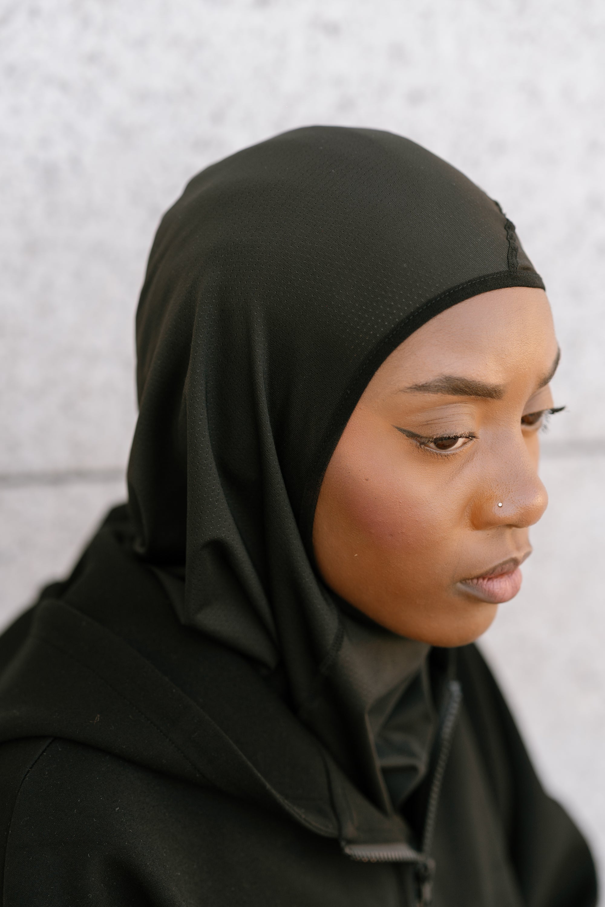 Moha Hijab – Liberté de mouvement, élégance en action.